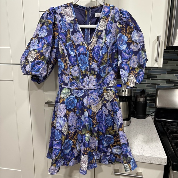 NWT Rachel Parcell v-neck puff sleeve mini dress - Picture 2 of 7